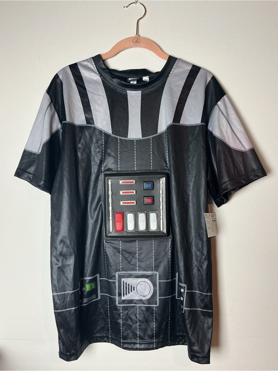 Star Wars Other - NWT Star Wars Darth Vader Costume Graphic Tee - Men’s Size S/M